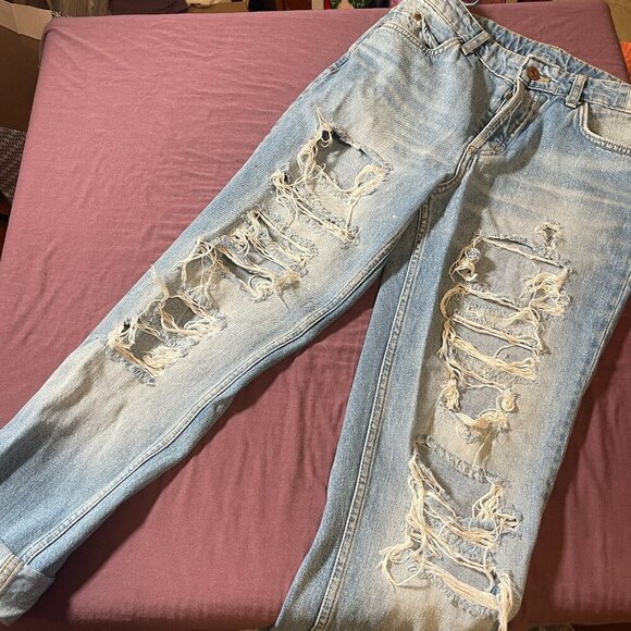 & Denim Boyfriend low waist jeans with buttons and distressing - size 4 - Picture 1 of 9